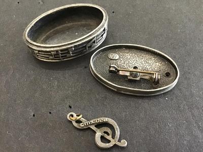 Pendant Brooch Trinket