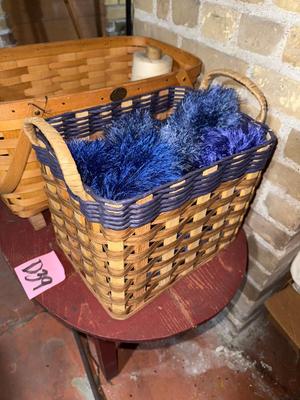 D39-small table, baskets, plus extras