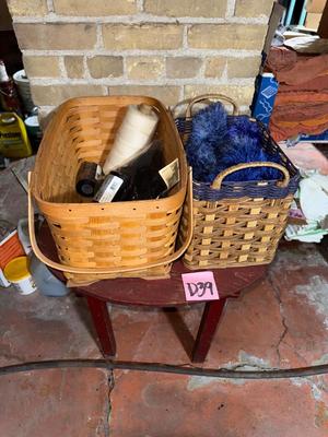 D39-small table, baskets, plus extras