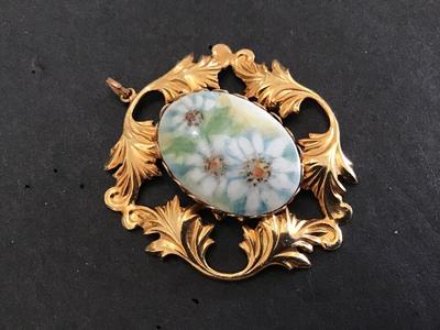 Beautiful Vintage Pendant