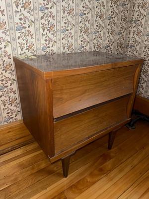 S69-nightstand