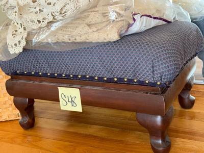 S48-ottoman and mirror plus extras