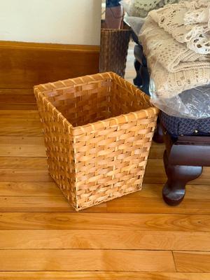 S48-ottoman and mirror plus extras