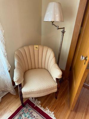 S46-armchair plus floor lamp