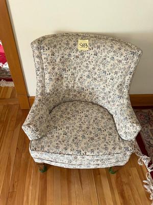 S43-Beautiful floral arm chair