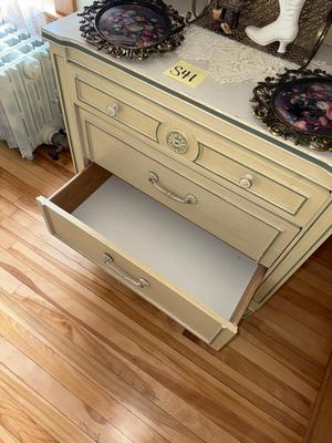 S42-shelf with storage