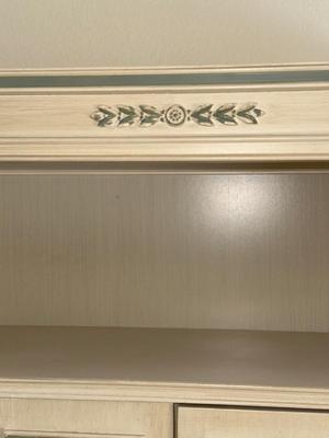 S36-Storage/desk