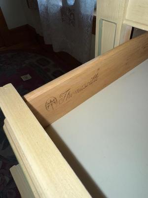 S36-Storage/desk