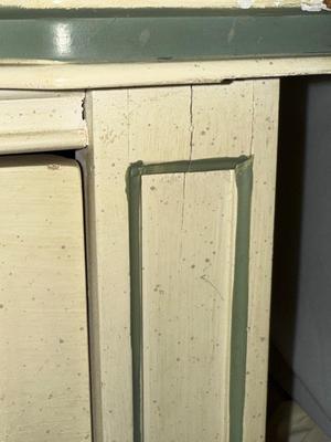 S32-nightstand