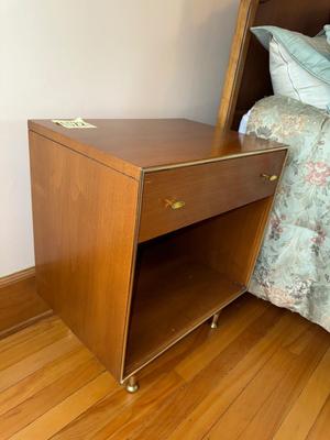 S22-nightstand