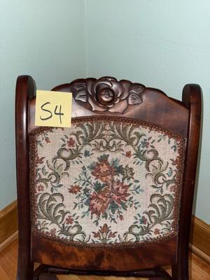S4-rocker and footstool
