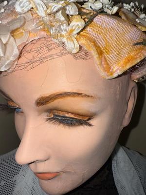 Sale Photo Thumbnail #73: T1-mannequin and clothing