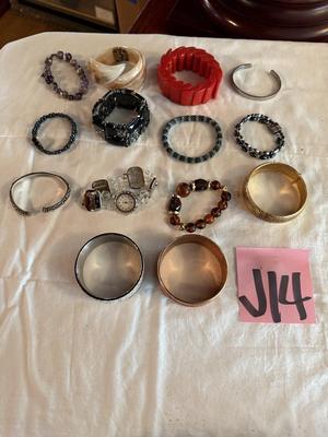 Sale Photo Thumbnail #79: J14-large bracelet lot