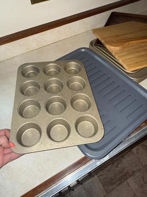 Sale Photo Thumbnail #138: P120-Kitchen items