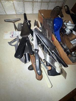Sale Photo Thumbnail #142: P119-Kitchen utensils
