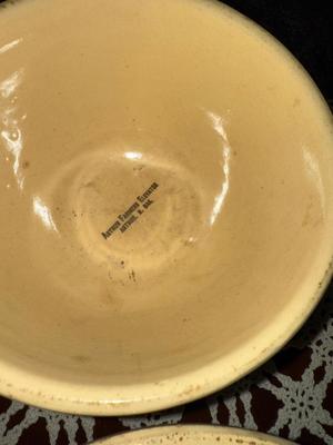 Sale Photo Thumbnail #184: P106-miscellaneous ceramic lot