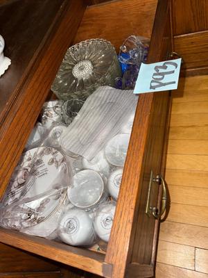 Sale Photo Thumbnail #225: P93-drawer contents – dishes