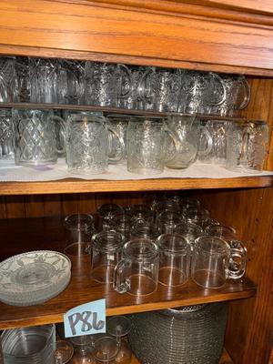 Sale Photo Thumbnail #252: P86-large glassware lot