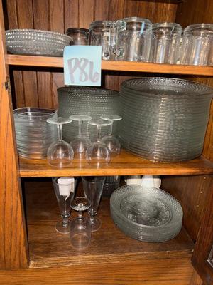 Sale Photo Thumbnail #253: P86-large glassware lot