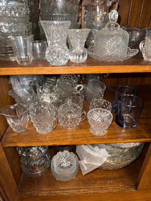 Sale Photo Thumbnail #256: P85-large glassware lot