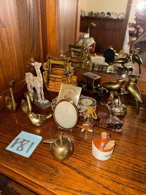 Sale Photo Thumbnail #269: P81-Decor plus extras