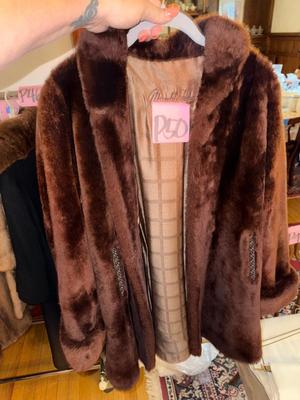 Sale Photo Thumbnail #375: P50-Coat