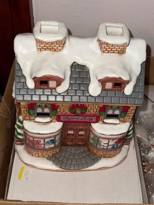 Sale Photo Thumbnail #474: P26-Lefton Christmas Village