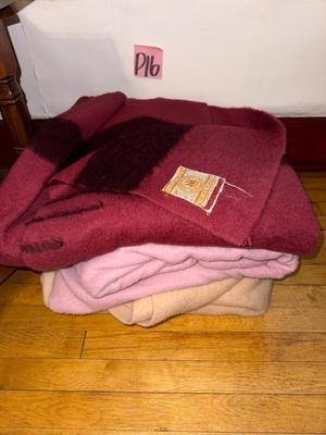 Sale Photo Thumbnail #527: P16-Blankets