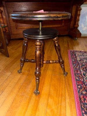 Sale Photo Thumbnail #535: P14-Small stool