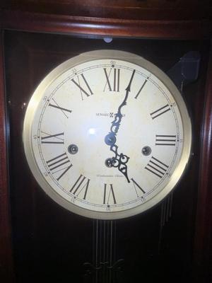 Sale Photo Thumbnail #551: P8-Howard Miller Clock