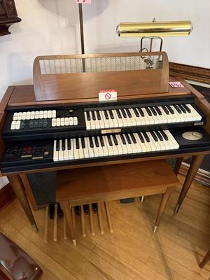 Sale Photo Thumbnail #557: P6-Organ and lamp