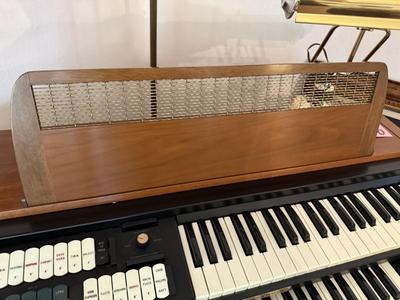 Sale Photo Thumbnail #562: P6-Organ and lamp