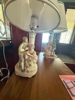 Sale Photo Thumbnail #600: E11-Table and Lamps