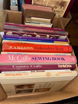 Sale Photo Thumbnail #613: E8-Books
