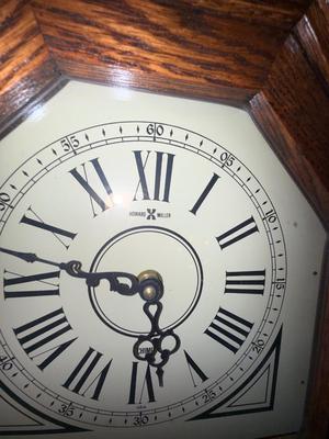 Sale Photo Thumbnail #620: E6-Howard Miller Clock