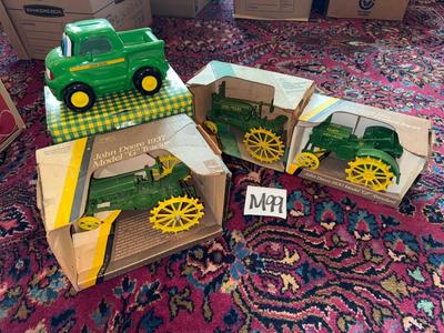 Sale Photo Thumbnail #643: M99-Model Tractors plus ceramic JD