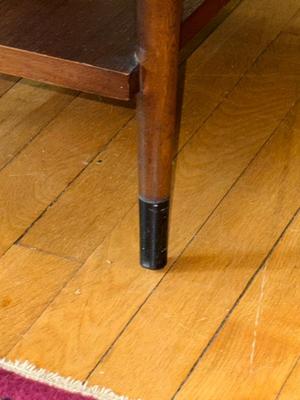 Sale Photo Thumbnail #683: M90-MCM End table