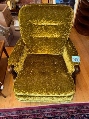 Sale Photo Thumbnail #690: M88-Beautiful rocking Chair

Pictures do not do this piece justice, these are beautiful!