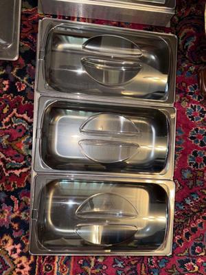 Sale Photo Thumbnail #767: M72-serving dishes