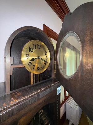 Sale Photo Thumbnail #788: M66-Large Grandfather Clock

80 1/2 inches tall

23 1/4 inches long

12 and three-quarter inches wide