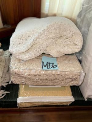 Sale Photo Thumbnail #820: M56-Linens