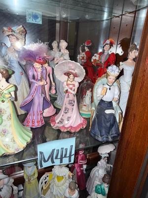 Sale Photo Thumbnail #871: M44-Figurines