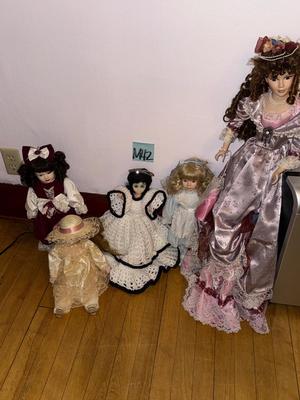 Sale Photo Thumbnail #876: M42-Dolls