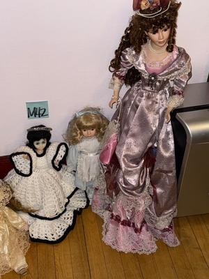 Sale Photo Thumbnail #878: M42-Dolls