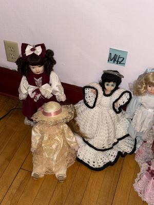 Sale Photo Thumbnail #877: M42-Dolls
