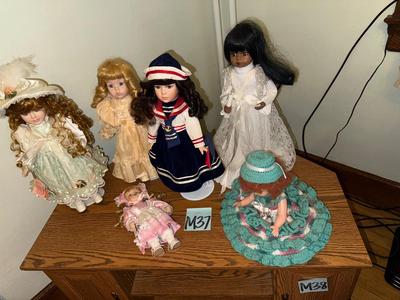 Sale Photo Thumbnail #893: M37-Dolls