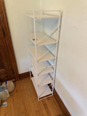 Sale Photo Thumbnail #971: M17-White shelf

Not exactly sure what this shelf requires, but it does not lock into position – See final photo