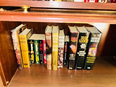 A HORRIFYING YET DELIGHTFULLY LARGE ASSORTMENT OF STEVEN KING AND DEAN KOONTZ BOOKS