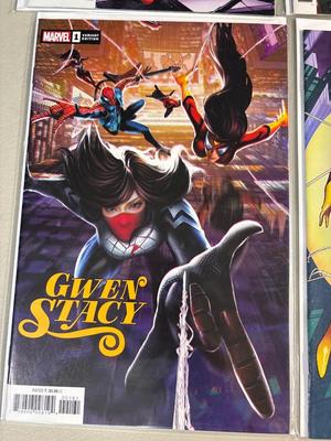 Spider-Man, Mary Jane, Gwen Stacy, Venom