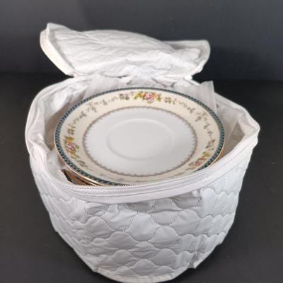 LOT 113: Meito V2144 Handpainted China